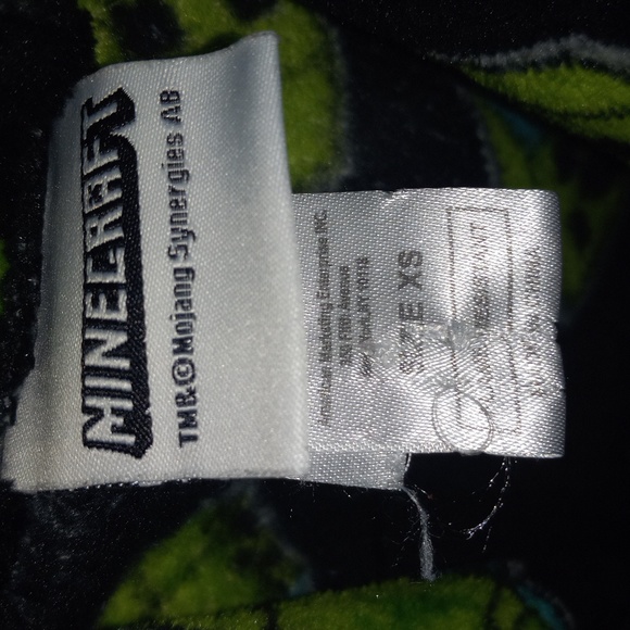 BOYS MINECRAFT ROBE - Picture 3 of 3